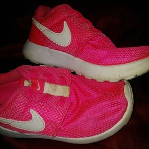 Nike Toddler Mesh Sneakers